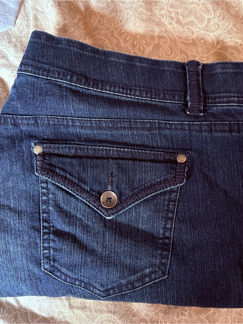 Bandolino Capri Length Jeans 16